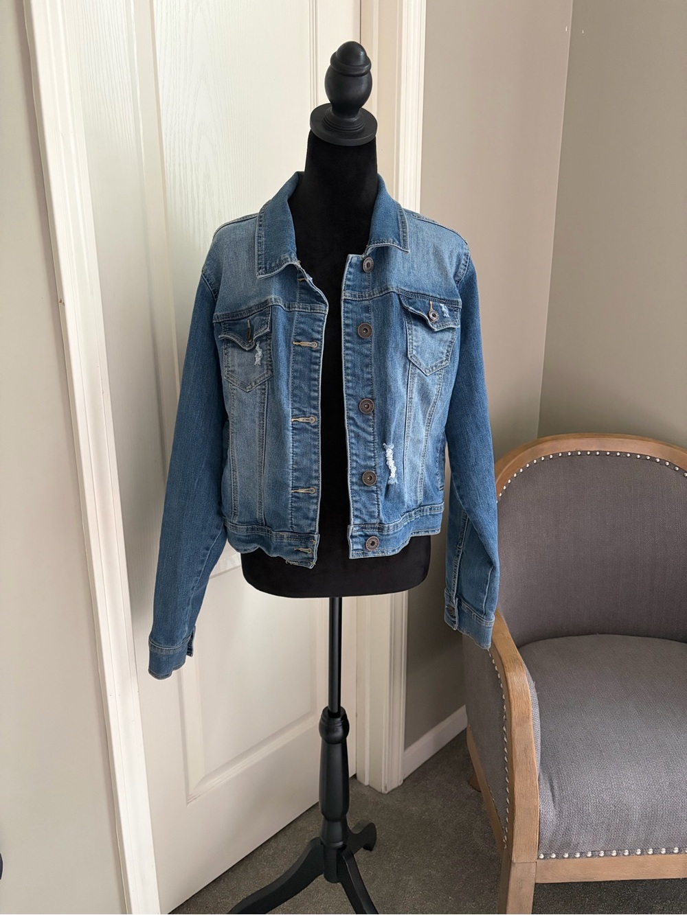 Maurices Light Blue Denim Jean Jacket - Women's Casual